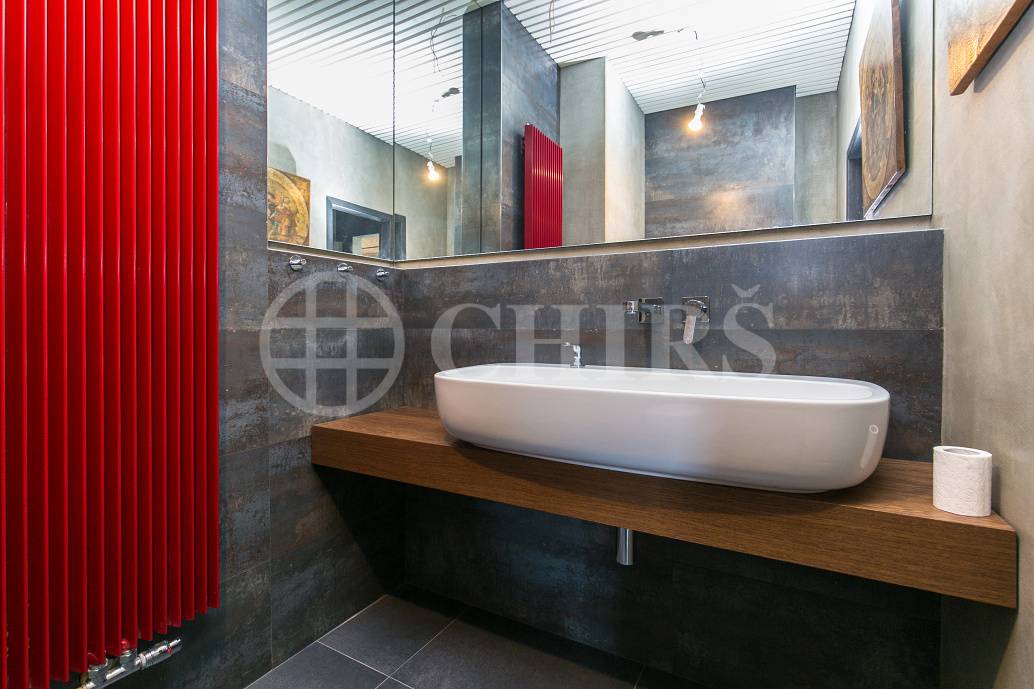 Prodej komerčního objektu 1+0, OV, 170 m2, ul. Heinemannova 2695/6, Praha 6 - Dejvice