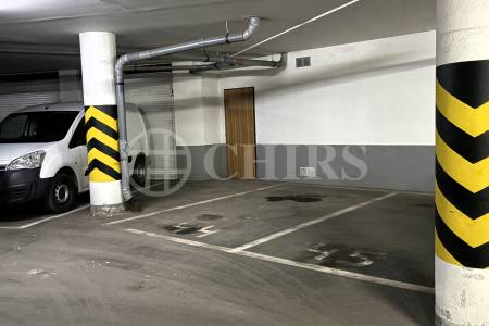 Prodej garážového stání, OV, 11 m2, ul. Voskovcova 1075/49, Praha 5 - Barrandov