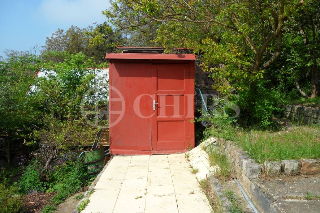 Prodej zrekonstruované chaty 2+1/Z, OV, 49m2, Praha 5 - Slivenec