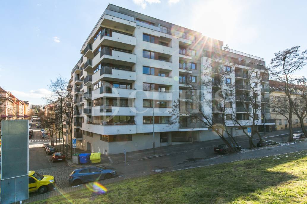 Pronájem bytu 3+kk s dvěma balkony, OV, 94m2, ul.  Kališnická 379/10, Praha 3 - Žižkov