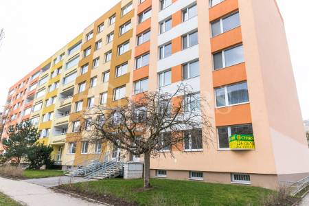 Prodej bytu 3+1 s lodžií, OV, 77m2, ul. Prusíkova 2492/13, Praha 13 - Stodůlky