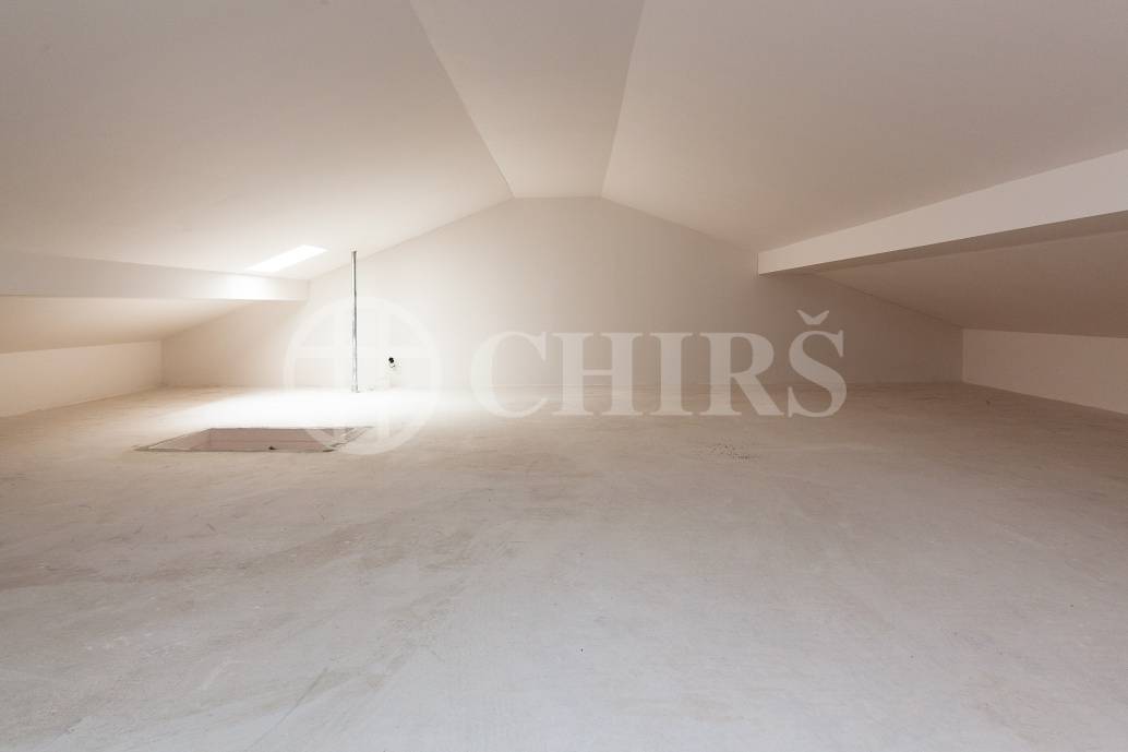 Prodej řadového rodinného domu 4+kk/B/G/Z, OV, ul. Dělená 981/30, Praha 5 - Řeporyje 