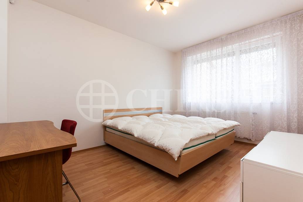 Prodej řadového rodinného domu 4+kk/B/G/Z, OV, ul. Dělená 981/30, Praha 5 - Řeporyje 