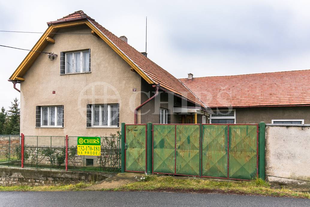 Prodej RD 6+1 s garáží, sklady a zahradou, OV, 158 m2, Trněný Újezd 37,Praha - západ