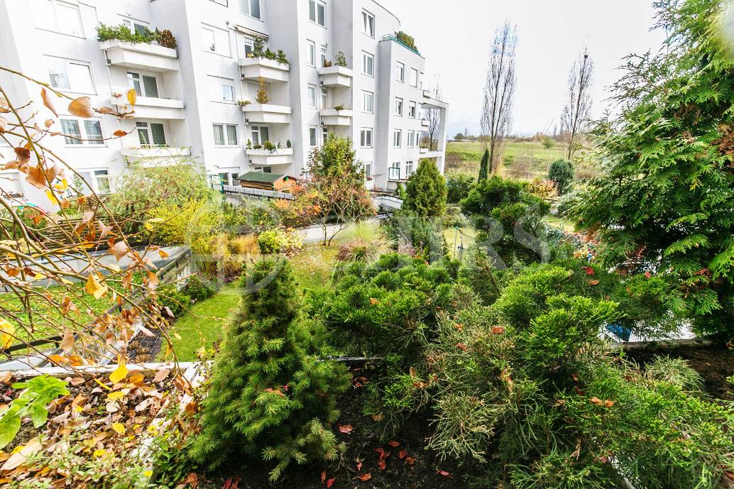 Pronájem bytu 2+kk s balkonem, OV, 51m2, ul. Högerova 1098/13, Praha 5 - Hlubočepy