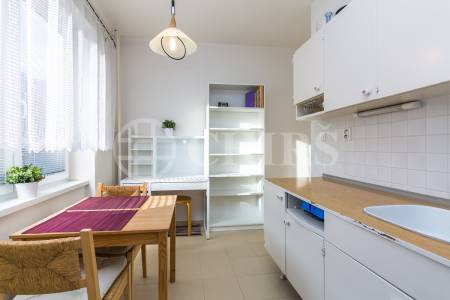 Prodej bytu 1+1, OV, 40 m2, ul. Na Vrcholu 2589/3, Praha 3 – Žižkov