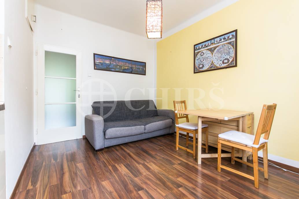 Pronájem bytu 2+kk, OV, 45 m2, ul. Šestidomí 987/4, Praha 6 - Bubeneč