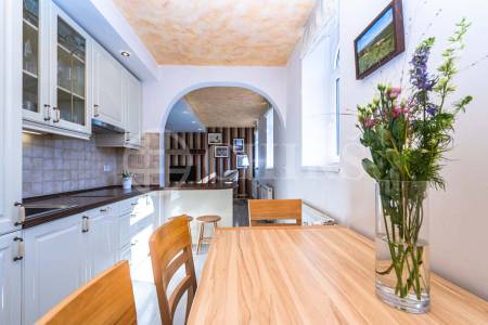 Prodej bytu 2+1, OV, 74m2, ul. Nábřeží Jana Palacha 1026/22, Karlovy Vary