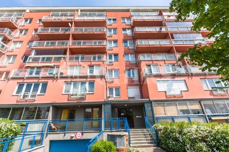 Pronájem bytu 1+kk/B, OV, 46m2, ul. Kodymova 2538/10, Praha 13 - Hůrka