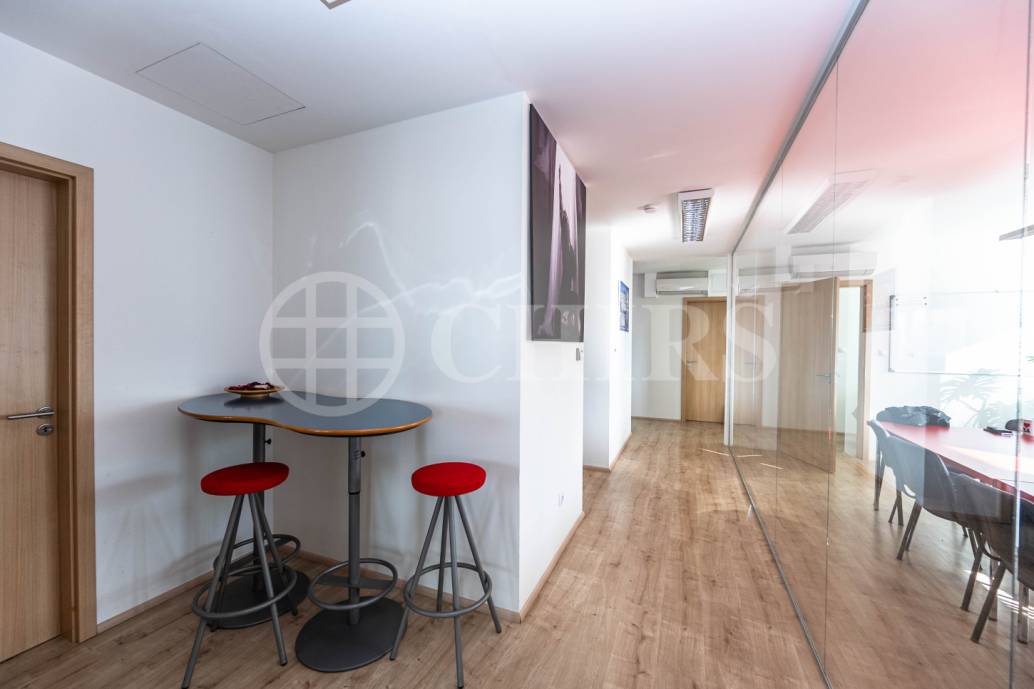 Pronájem kanceláře, OV, 23m2, ul. Armády 2793/26, Praha 5 - Stodůlky