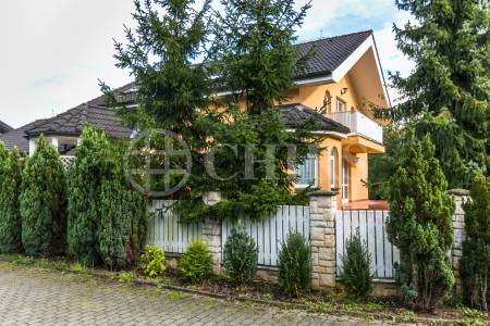 Prodej rodinného domu 7+kk/2xG, OV, 261m2, Trnová u Jíloviště 52, Praha - západ