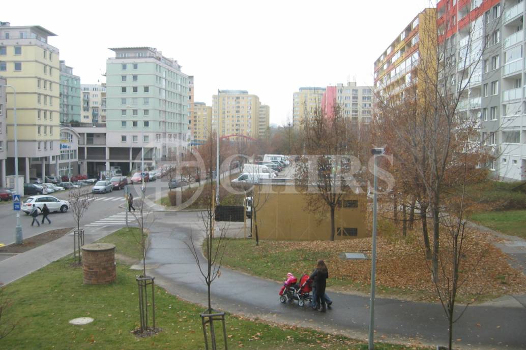 Pronájem bytu 3+kk/B/GS, OV, 75 m2, ul. Petržílkova 2707/38, Praha 13 - Hůrka