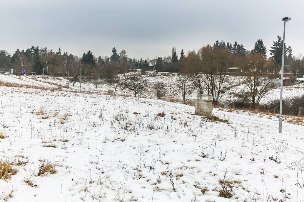 Prodej pozemků, OV, od 1885m2 do 3351m2, ul. Na Lukách, Unhošť, Středočeský kraj