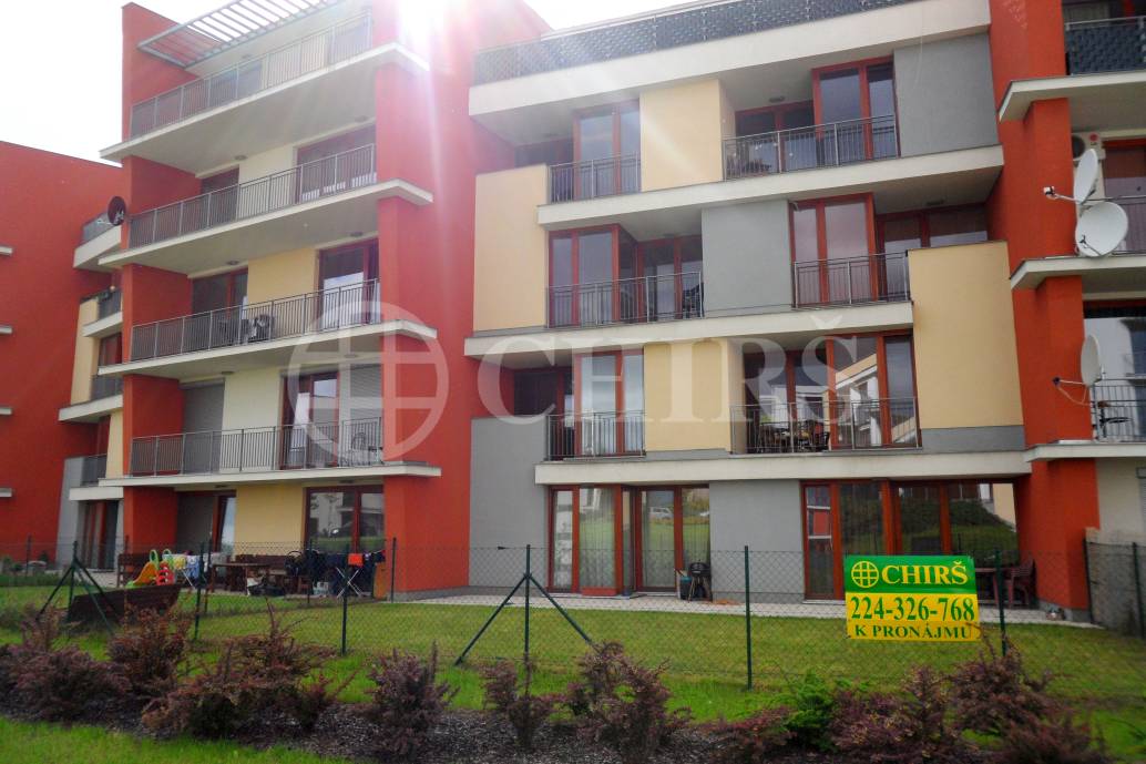 Pronájem bytu 2+kk, OV, 58m2, ul. Švejcarovo náměstí 2660/1, Praha - 13, Velká Ohrada