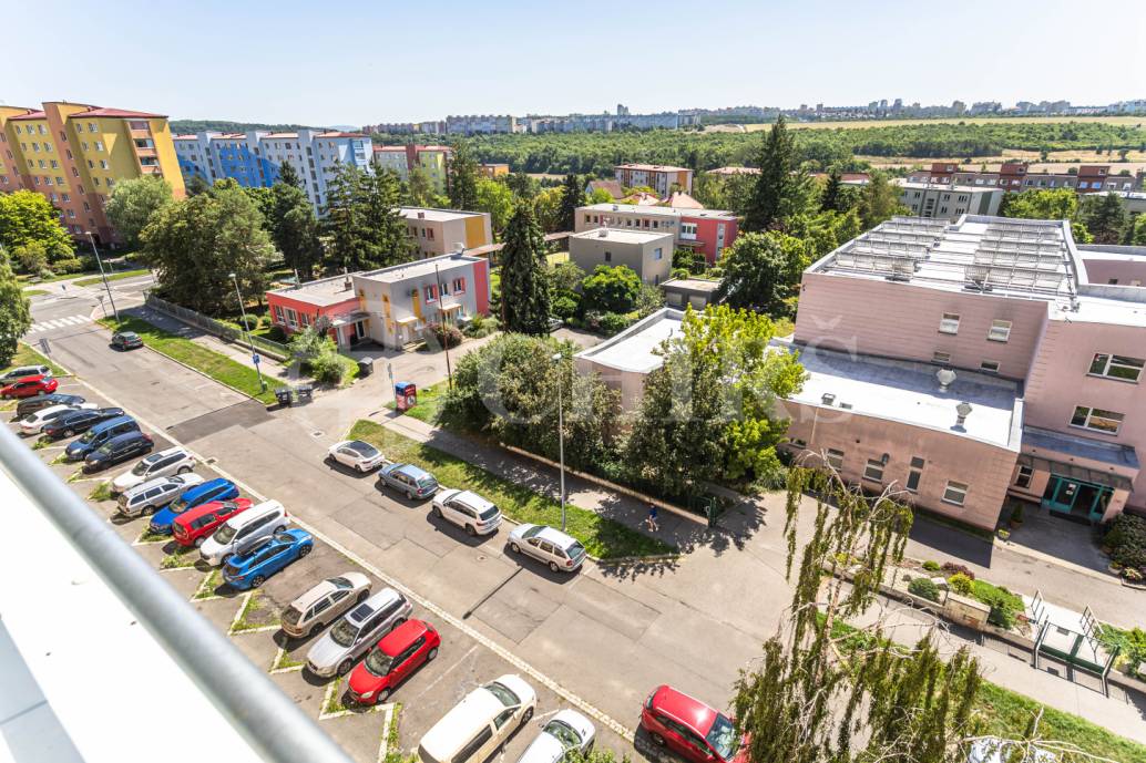 Pronájem bytu 2+1 s lodžií , OV, 53 m2, ul. Zvonková, Praha 10 - Záběhlice