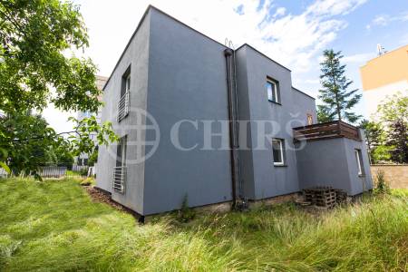 Prodej RD, 8+2, OV, 234m2, ul. Sulická 370/6, P-4 Lhotka