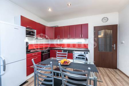 Prodej bytu 2+kk, OV, 48m2, ul. Nad Primaskou 895/43, Praha 10 - Strašnice