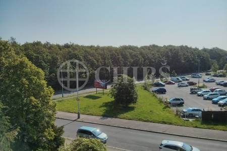 Pronájem bytu 1+kk, OV, 29 m2, ul. Matúškova 800/19 Praha 4 Háje.