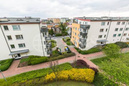 Pronájem bytu 3+kk s terasou a garážovým stáním, OV, 87m2, ul. Melodická 1380/5, Praha 13 - Hůrka