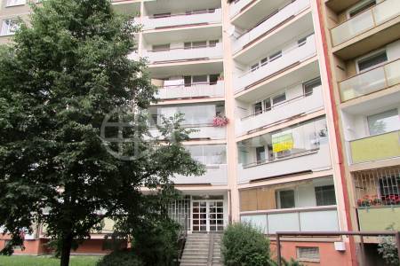 Prodej bytu 3+1/2L, DV s možností převodu do OV, 97m2, ul. Píškova 1958/36, Praha 13 - Stodůlky