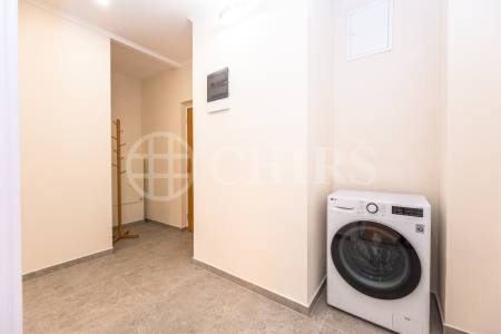 Pronájem  bytu 2+kk s balkonem, 53m2, ul. Mostecká, Praha 1- Malá Strana