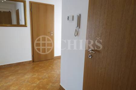 Pronájem bytu 3+kk s lodžií, balkonem, garážovým stáním a sklepem, OV, 96m2, ul. Nad Dalejským údolím 2688/1, Praha 5 - Stodůlky