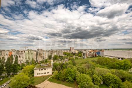 Prodej bytu 2+kk se sklepem, DV, 43 m2, ul. Bellušova 1818/35, Praha 13 - Stodůlky
