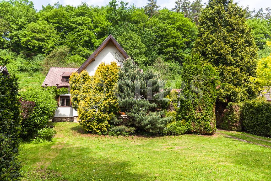 Prodej objektu 3+1, OV, 124m2, ul. V Potocích 430, Černolice