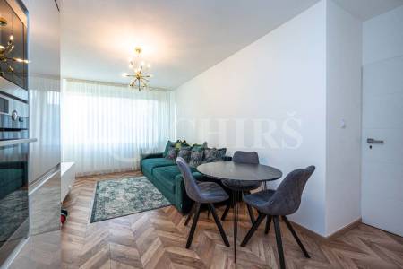 Prodej bytu 2+kk, OV, 43m2, ul. Kurzova 2244/8, Praha 5 - Stodůlky