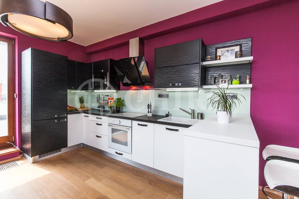 Prodej bytu 3+kk/T/GS, OV, 98m2, ul. Lanžhotská 475/4, Praha 5 - Zličín