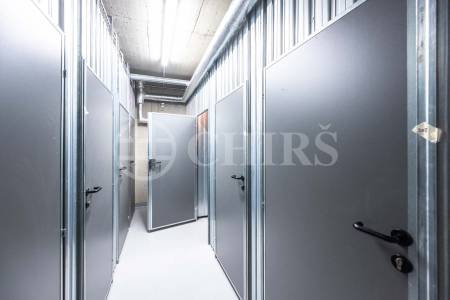 Prodej bytu 2+kk s balkonem, sklepem a garážovým stáním, DV, 47 m2, ul. Honzíkova, Praha 10 - Štěrboholy