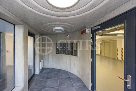 Pronájem bytu 4+kk s terasou, OV, 90m2, ul. Podbělohorská 3349/10, Praha 5 - Smíchov