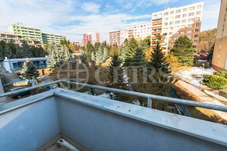 Prodej bytu 1+kk s balkonem, OV, 44m2, ul. Kudrnova 234/6, Praha 5 - Motol