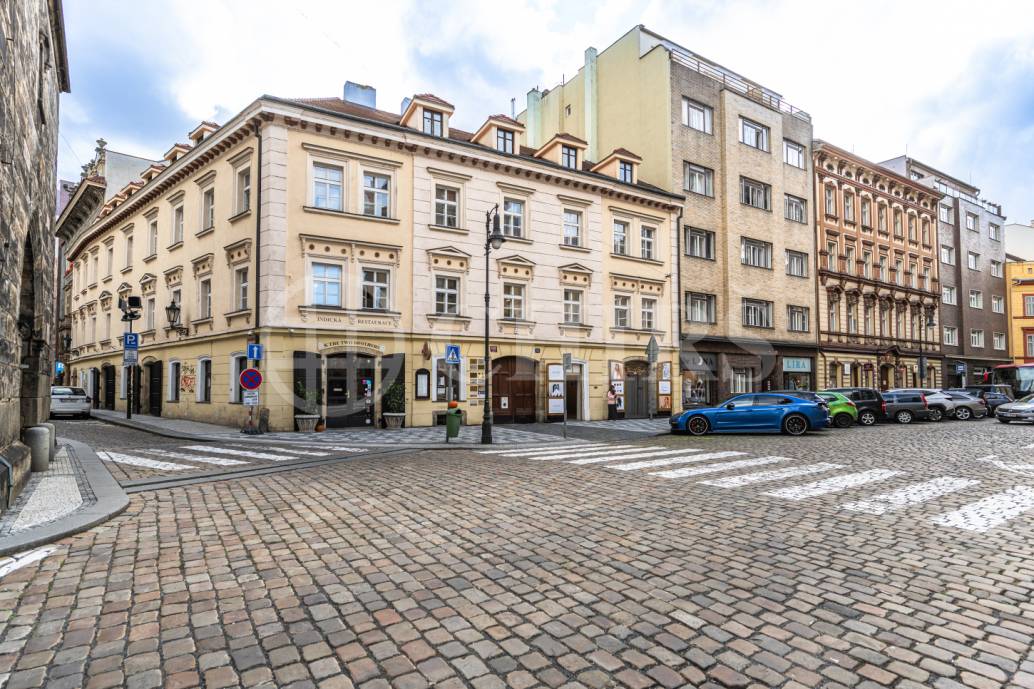 Pronájem bytu 3+1, OV, 101 m2, ul. Petrská 1136/12, Praha 1 - Nové Město