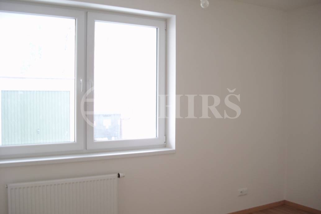 Pronájem bytu 1+kk/T, OV, 43m2, ul. Jednořadá 1123/35, Praha 6 – Bubeneč