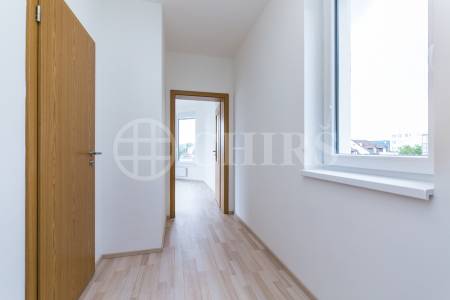 Pronájem bytu 1+kk s balkonem a 2x parkovacím stáním, OV, 59m2, ul. Soukalova 2212/6b, Praha 4 - Modřany