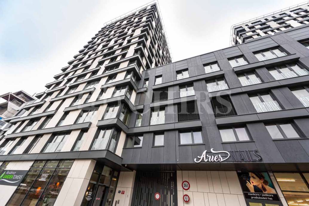 Pronájem komerčního objektu, OV, 332m2, ul. Olšanská, Praha 3 - Žižkov