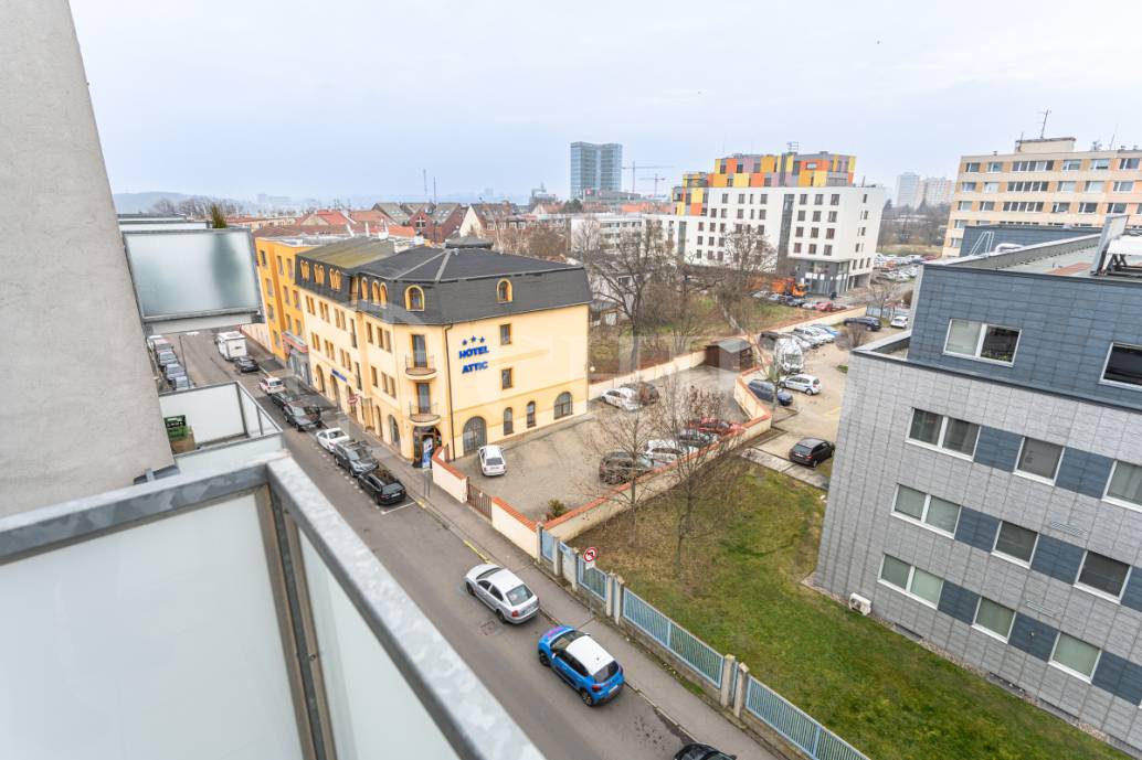 Prodej bytu 3+kk s balkonem, OV, 116m2, ul. Hanusova 1537/1b, Praha 4 - Michle
