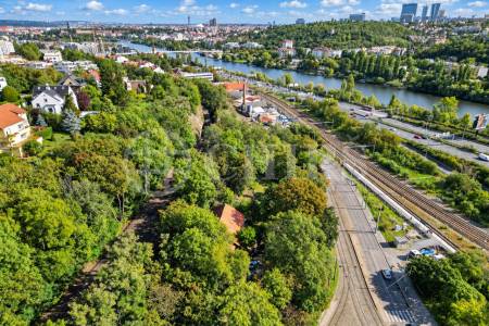 Prodej stavebního pozemku, 1168 m2, ul. Nad Konečnou, Praha 5 - Hlubočepy