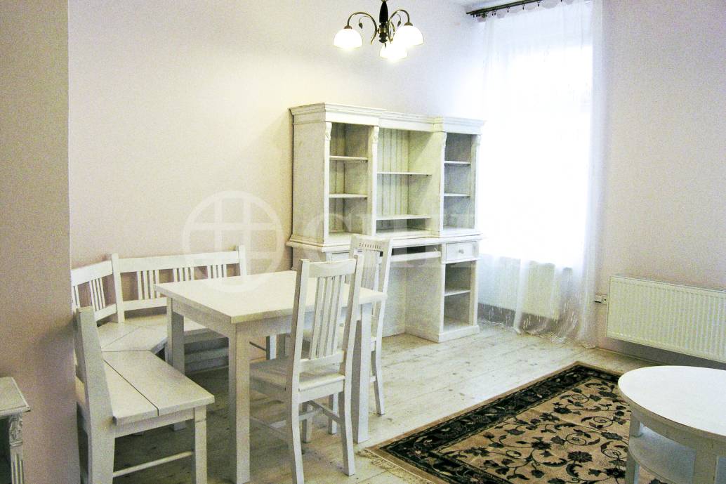 Prodej historického nájemního domu se 6 byty, zahradou, 453 m2, Náměstí Svobody 15, Jičín