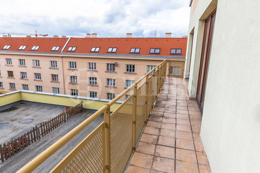 Prodej bytu 2+1/B, OV, 73m2, ul. U Kloubových domů 330, Praha 9 - Vysočany