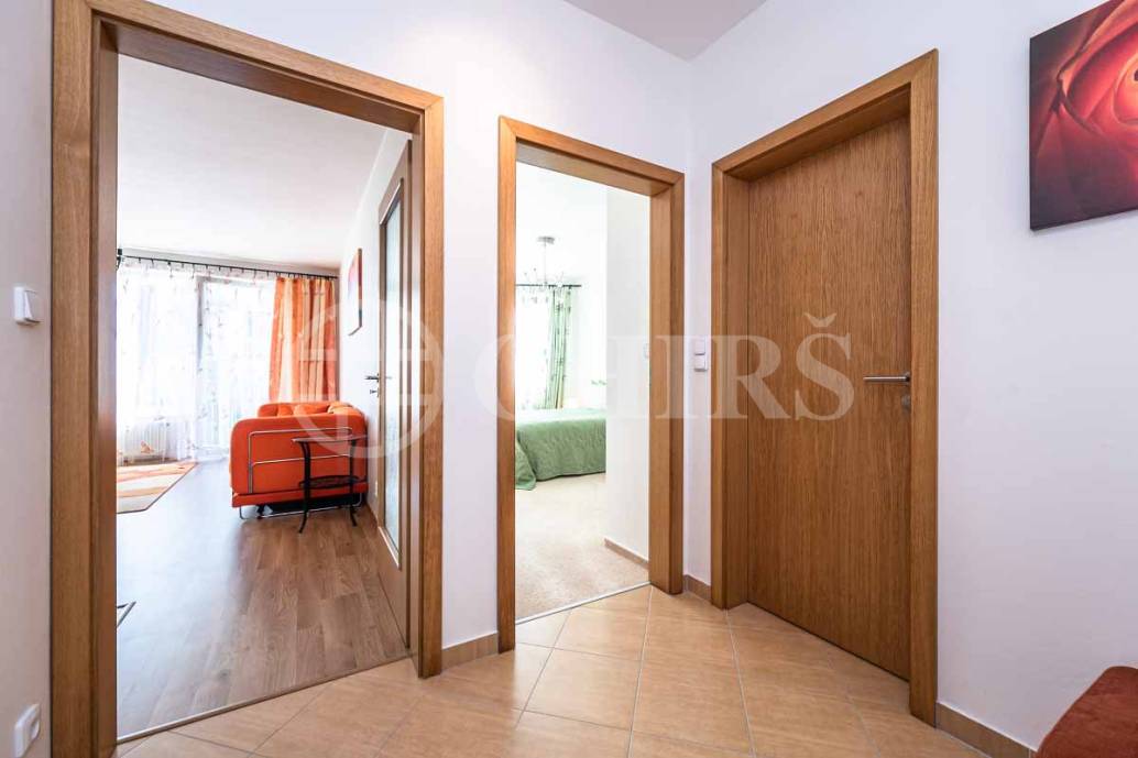 Prodej bytu 2+kk s lodžií, OV, 51m2, ul. Milotická 458/14, Praha 5 - Zličín