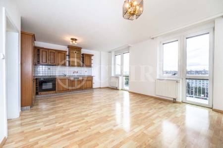 Pronájem bytu 4+kk s balkonem a dvěma terasami, OV, 115m², ul. Sluneční náměstí 2562/2, Praha 5 - Hůrka