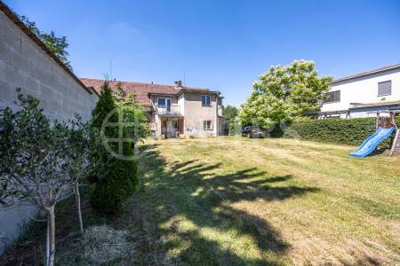 Prodej stavebního pozemku 704m2, ul. Ke Smíchovu 89, Praha 5 - Slivenec