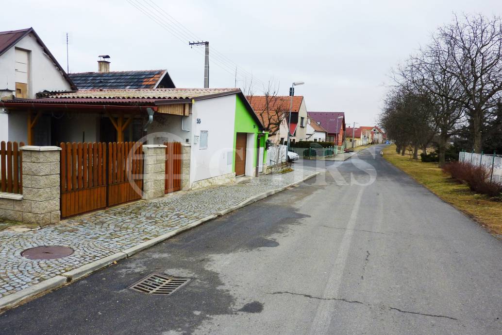 Prodej rodinného domu 2+1, OV, 60 m2, ul. Radovesice 55, Radovesice u Libochovic, okr. Litoměřice