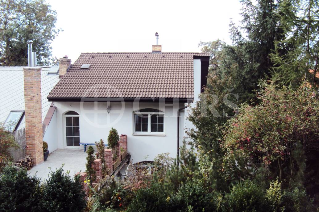 Prodej rodinného domu 3+1,1+kk, OV, 600 m2, ul. Nad Manovkou 555/21, Praha 6 Ruzyně 