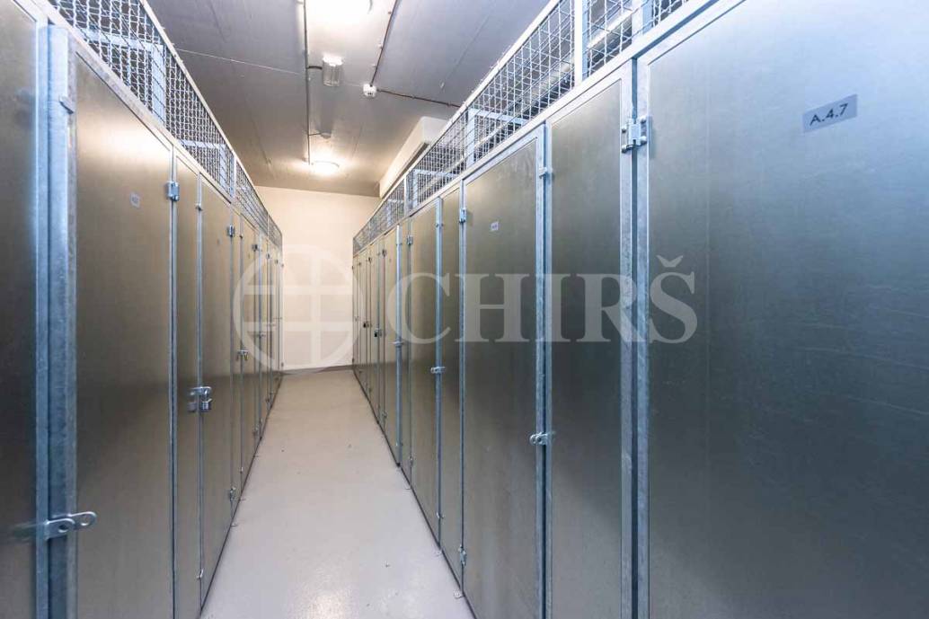Prodej bytu 2+kk s balkonem, OV, 51m2, ul. U Průhonu 1624/1a, Praha 7 - Holešovice