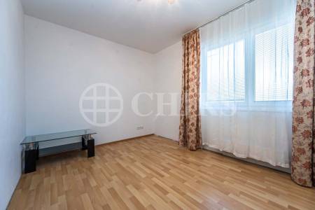Pronájem bytu 2+kk s balkonem, OV, 45m2, ul. Žitná 1871, Hostivice, okr. Praha-západ