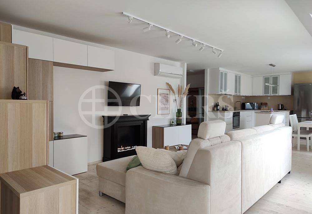 Pronájem mezonetového bytu 3+kk, 116 m², OV, Vršovická 808/30, Praha 10 – Vršovice.