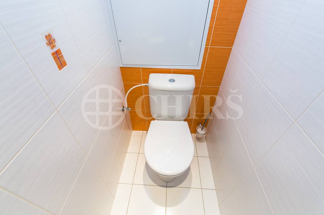 Pronájem bytu 2+kk s lodžií, OV, 40m2, ul. Bítovská 1212/10, Praha 4 - Michle